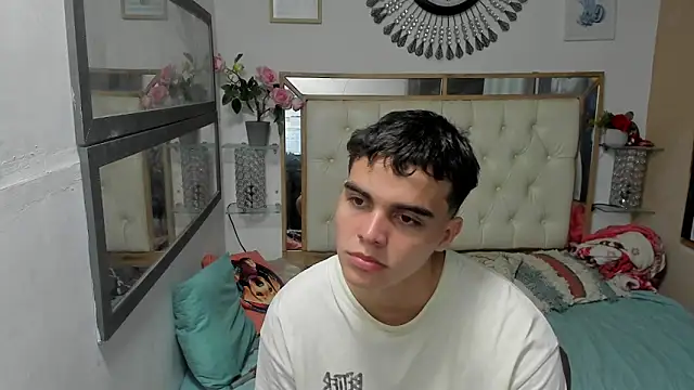 heiker  online show from October 2025 02:59:01 AM