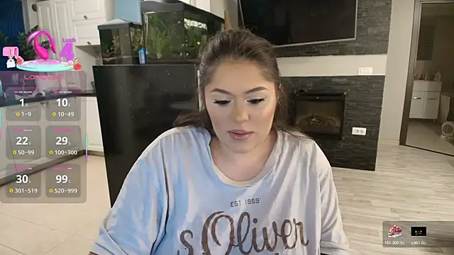 Layla- online show from November 2025 11:10:01 AM