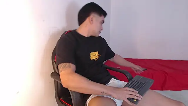 adam levis17 online show from September 2025 07:24:02 AM