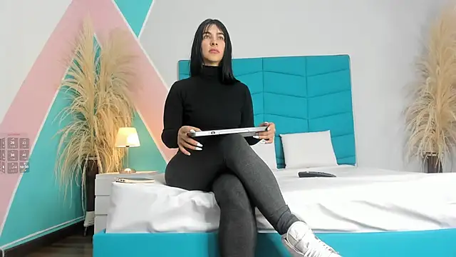 Snapshot of Emilly_wilson_ chatting on November 2025 09:33:01 AM Emilly wilson online show from November 2025 09:33:01 AM