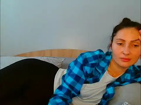 Irina9793 online show from April 2026 10:15:02 AM