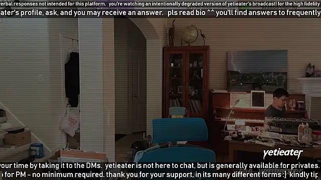 Snapshot of yetieater chatting on January 2025 10:08:02 PM yetieater online show from January 2025 10:08:02 PM