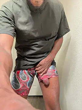 Snapshot of Mouththisbigdick chatting on March 2026 01:33:02 AM Mouththisbigdick online show from March 2026 01:33:02 AM