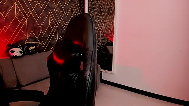 Tahara Romanov online show from February 2026 03:43:02 PM