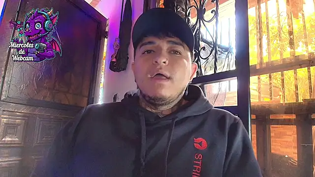 Snapshot of Strip_Classes_Col chatting on October 2025 03:18:01 PM Strip Classes Col online show from October 2025 03:18:01 PM