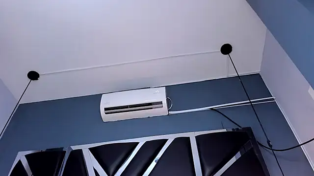 Melissa 23  online show from December 2025 11:37:01 AM