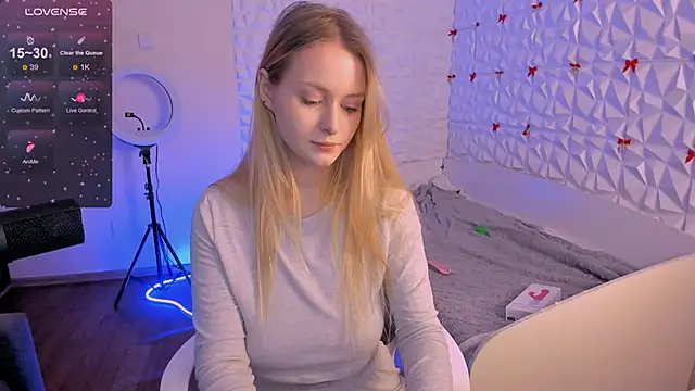 Beatrice 7 online show from April 2026 12:15:02 PM