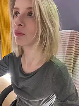 amorearte m online show from March 2025 12:50:01 AM