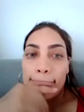 Ehilyn online show from November 2025 10:25:02 PM