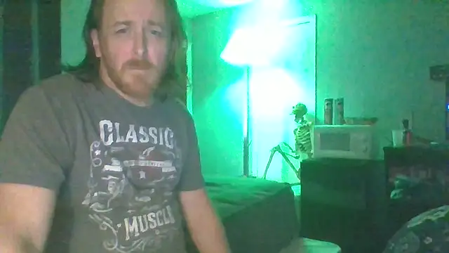 Snapshot of SpnzTnT chatting on September 2025 08:08:02 PM SpnzTnT online show from September 2025 08:08:02 PM