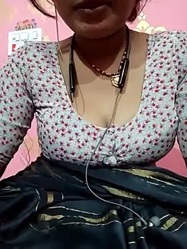 Snapshot of Beautiful_Puja chatting on March 2025 12:41:01 PM Beautiful Puja online show from March 2025 12:41:01 PM