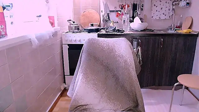 SoftLia online show from October 2025 07:05:02 AM