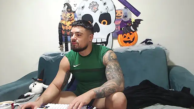 Tiberius hunk online show from November 2025 06:16:02 AM