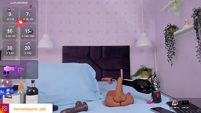 Hanaahquinn online show from November 2025 11:43:01 AM