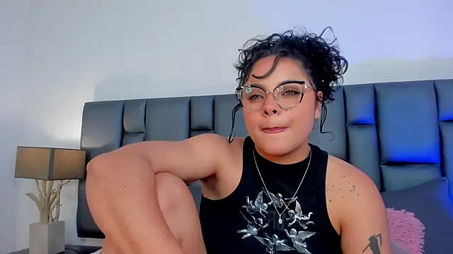 LunaSotto online show from March 2025 01:48:01 AM