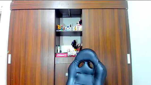 Snapshot of Dreamastercum_ chatting on November 2025 10:19:01 PM Dreamastercum online show from November 2025 10:19:01 PM