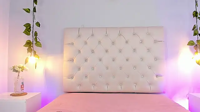 Snapshot of Lia_Taylor1 chatting on October 2025 01:25:01 AM Lia Taylor1 online show from October 2025 01:25:01 AM