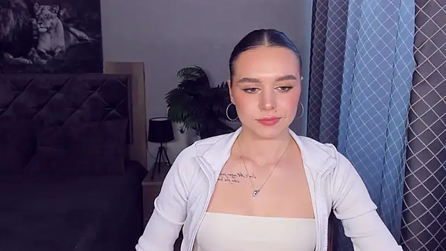 EmelyMason online show from March 2026 10:45:02 AM