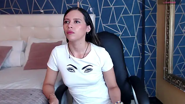 LiliJensen online show from October 2025 07:58:02 PM