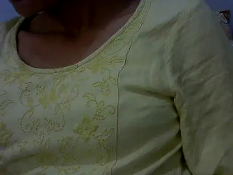 Snapshot of mayra89 chatting on February 2026 08:40:02 PM mayra89 online show from February 2026 08:40:02 PM