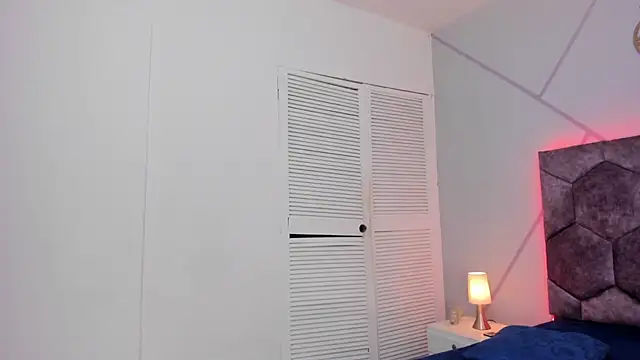 aurora collinss  online show from March 2025 12:03:01 PM