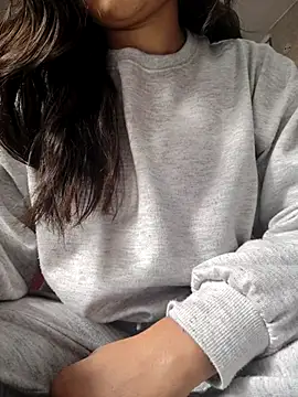 Miss Love25 online show from January 2026 04:26:01 AM