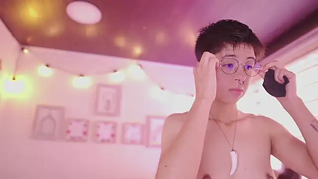 tommy blue online show from April 2026 01:49:01 PM