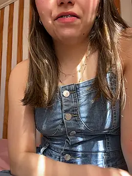 Snapshot of floooohv chatting on October 2025 06:38:02 PM floooohv online show from October 2025 06:38:02 PM