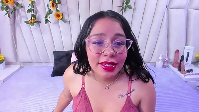 Snapshot of _Violeta_18 chatting on September 2025 04:06:02 AM Violeta 18 online show from September 2025 04:06:02 AM
