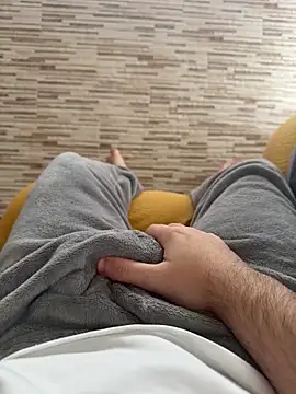 ategurl192 online show from April 2026 06:25:01 AM