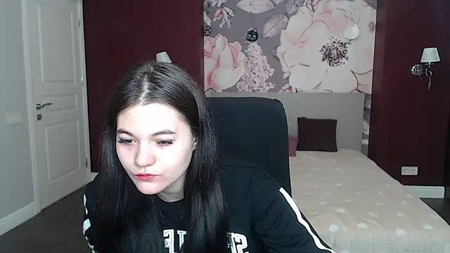 ElinaMils online show from March 2025 06:29:01 AM