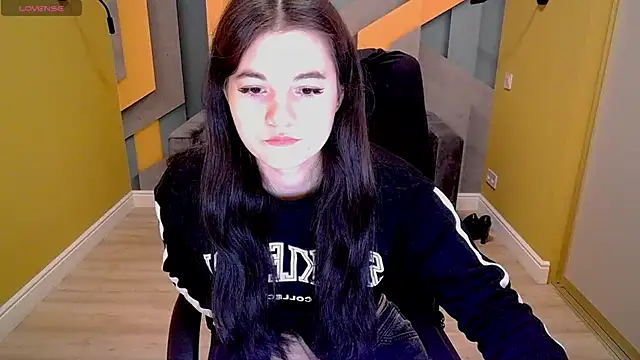 ElinaMils online show from March 2025 12:35:02 PM