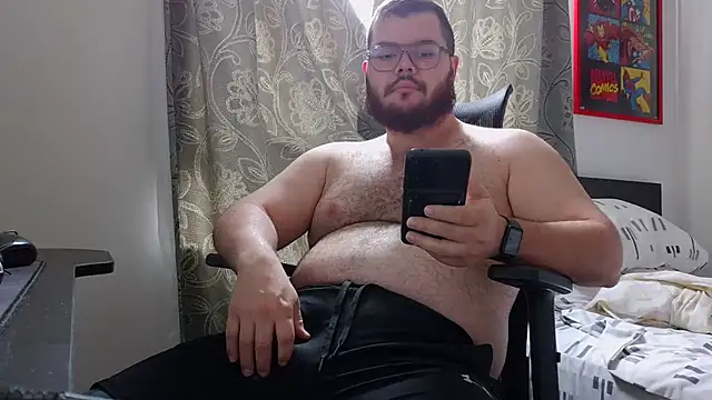 Edmund98 online show from February 2026 06:22:02 PM