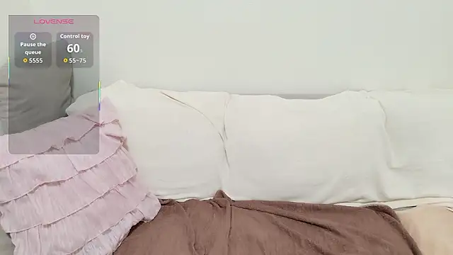 Snapshot of pppYukaqqq chatting on December 2025 11:08:01 AM pppYukaqqq online show from December 2025 11:08:01 AM