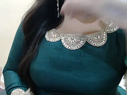 Snapshot of Surjeet_Kaur chatting on June 2026 07:22:02 AM Surjeet Kaur online show from June 2026 07:22:02 AM