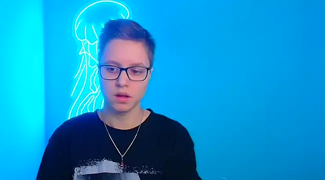 Bella Swannn online show from March 2025 06:32:01 PM