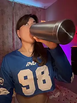 Mary Kiitty online show from February 2026 03:21:01 PM