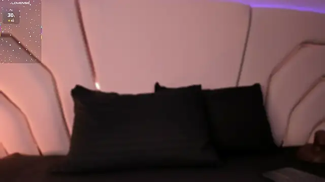 Snapshot of Violeta-Marquez chatting on June 2026 11:35:01 AM Violeta-Marquez online show from June 2026 11:35:01 AM