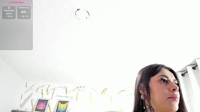 Cristal Velle online show from November 2025 12:37:02 PM