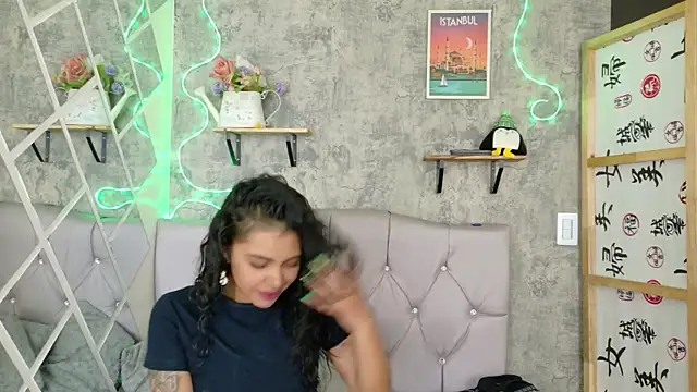 Devil AliceXo online show from April 2026 10:10:01 PM