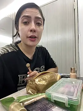 isabella winkler online show from March 2026 10:45:02 AM