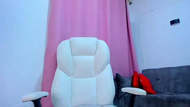 Snapshot of gaaby_foxx chatting on November 2025 02:18:02 PM gaaby foxx online show from November 2025 02:18:02 PM