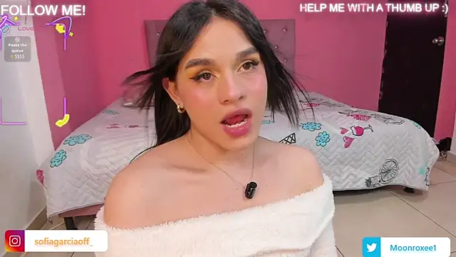 Moonroxe  online show from April 2026 09:54:01 PM