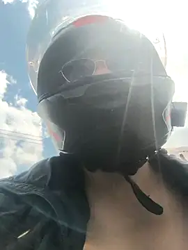 Snapshot of KimyCox_16 chatting on December 2025 05:07:01 PM KimyCox 16 online show from December 2025 05:07:01 PM