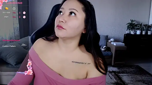 Snapshot of LisaAsianFlower chatting on September 2025 07:10:01 AM LisaAsianFlower online show from September 2025 07:10:01 AM