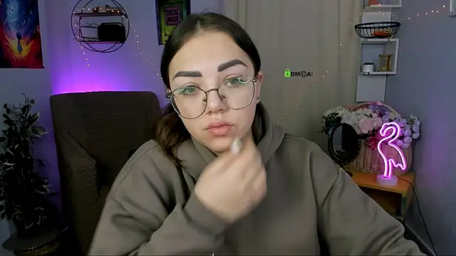 Snapshot of kiki_swan chatting on January 2026 06:50:01 AM kiki swan online show from January 2026 06:50:01 AM