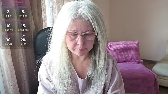 Wane Witch online show from November 2025 06:06:02 AM