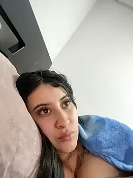 mialorents online show from November 2025 10:20:02 PM