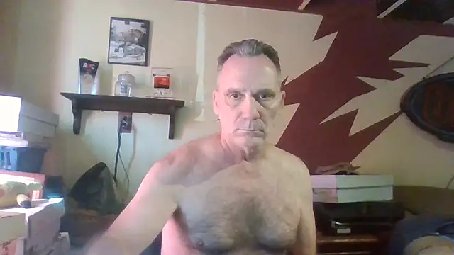 Snapshot of HunkofRock chatting on October 2025 03:12:01 PM HunkofRock online show from October 2025 03:12:01 PM