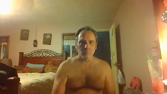 Snapshot of HunkofRock chatting on June 2026 11:44:01 PM HunkofRock online show from June 2026 11:44:01 PM